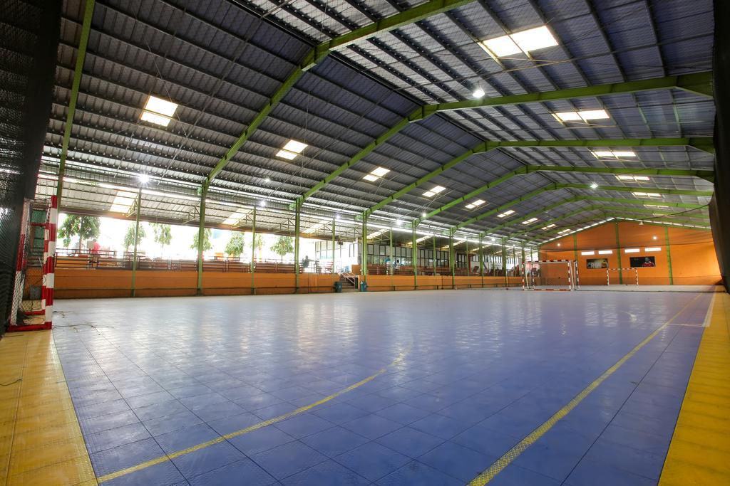 Sinar Sport Hotel Bengkulu Exterior photo