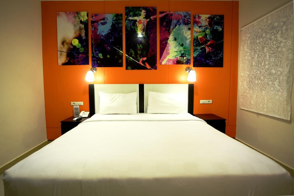 Sinar Sport Hotel Bengkulu Exterior photo