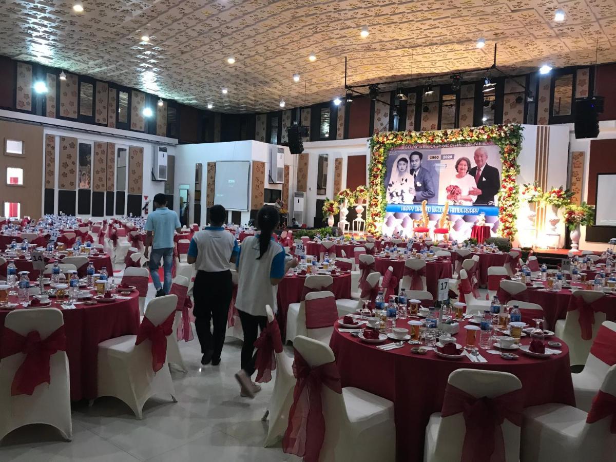 Sinar Sport Hotel Bengkulu Exterior photo
